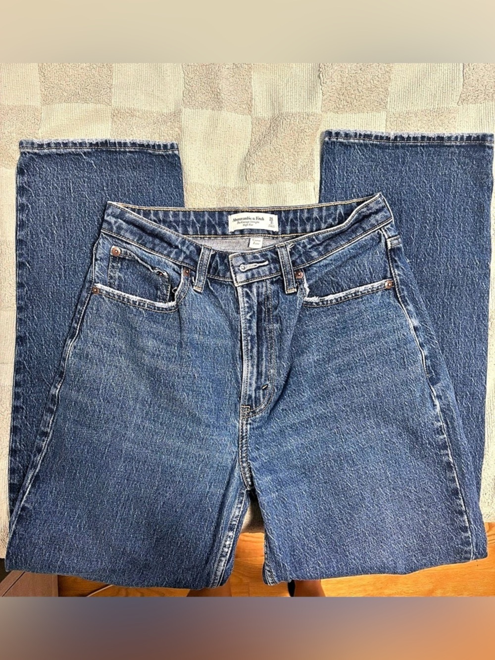 Abercrombie & Fitch Curve Love The Vintage Straight High Rise Jeans